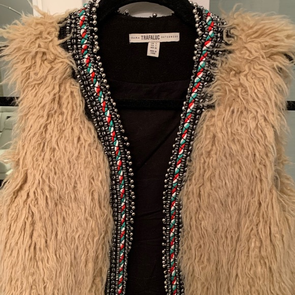 Zara Vest - Picture 2 of 4